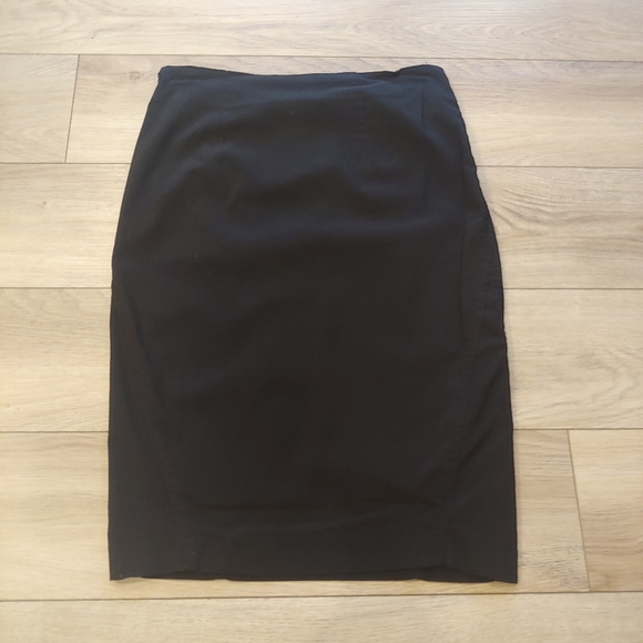 NWOT Black Pencil Skirt // size 0 - Picture 3 of 5